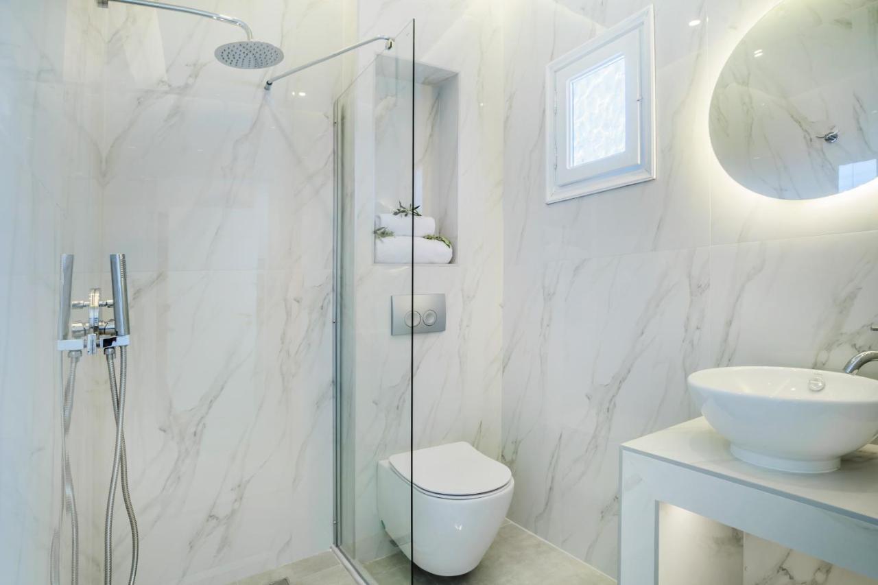 Eleon Suites Afytos Esterno foto